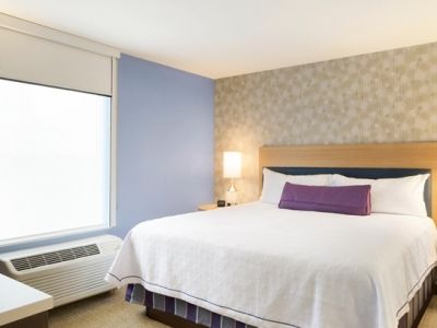 Home2 By Hilton Willowbrook Hotel